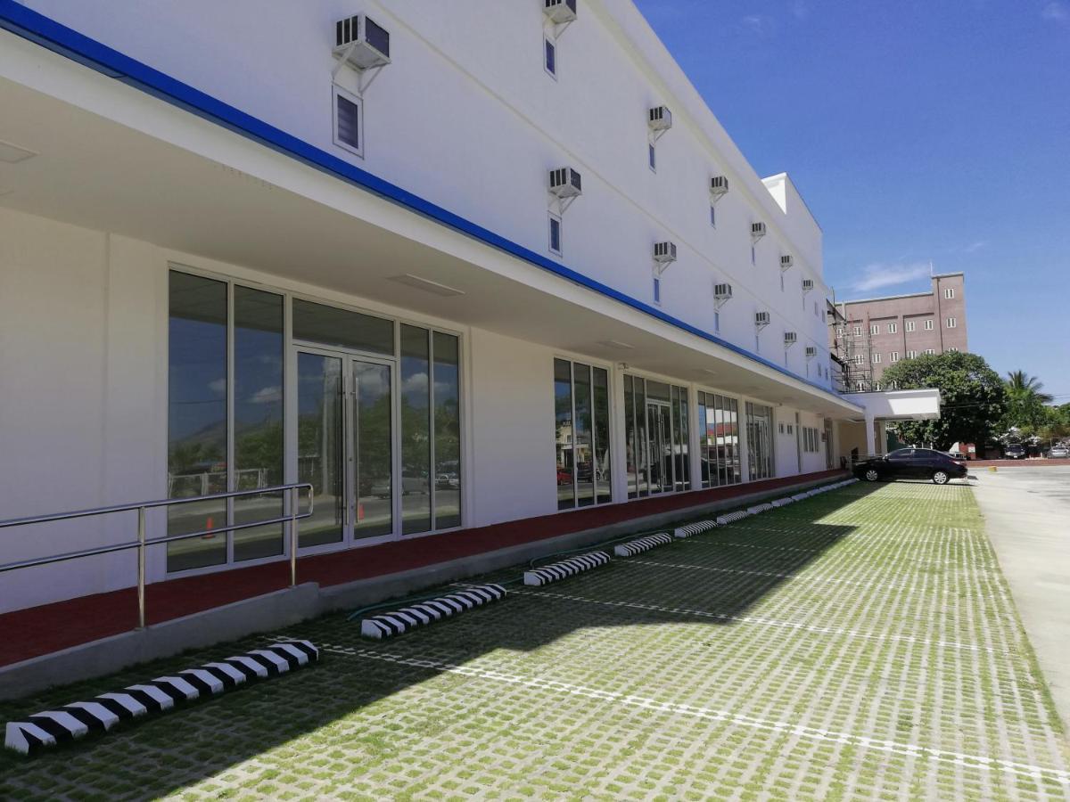 Subic Bay Hostel オロンガポ エクステリア 写真