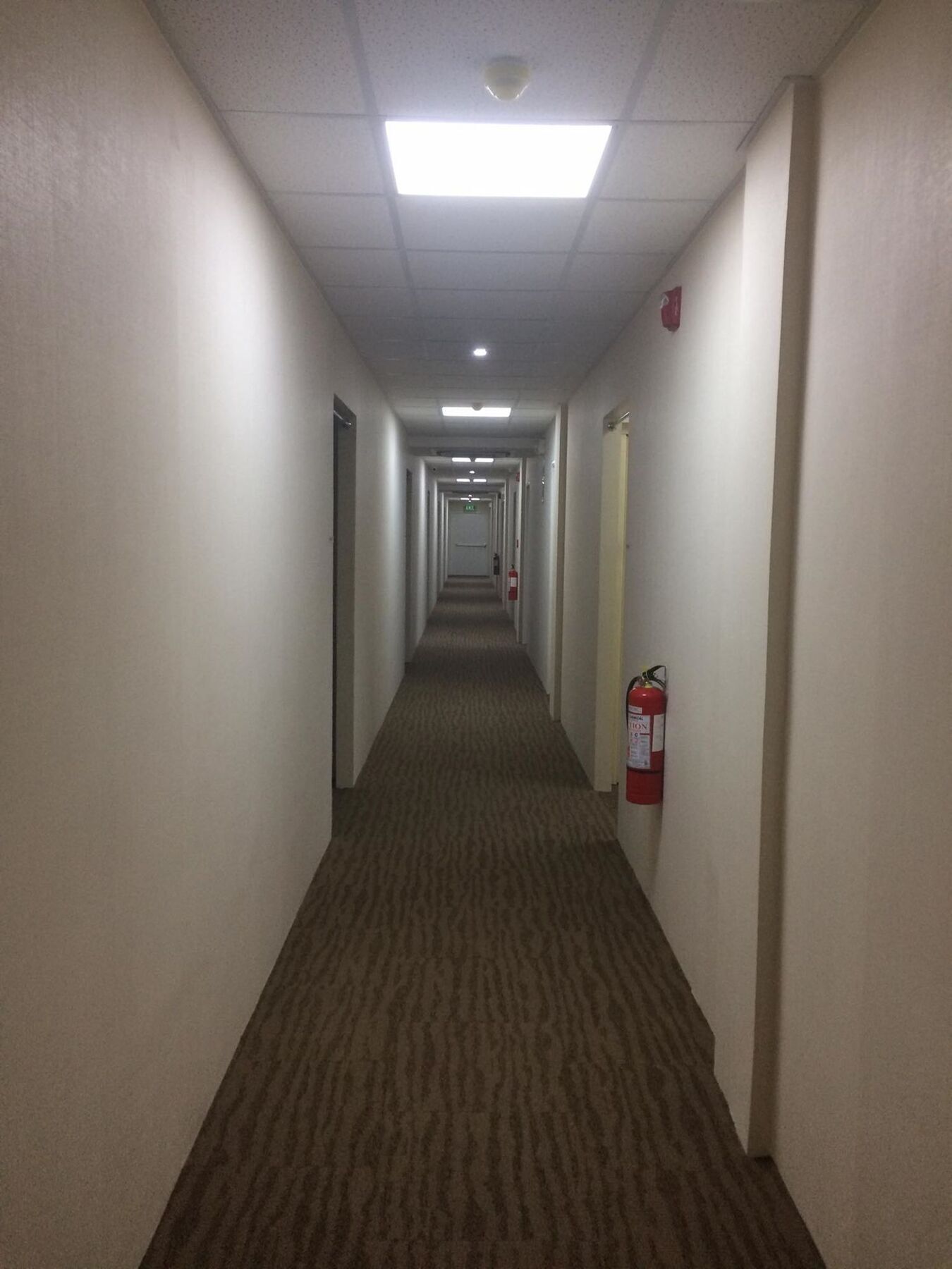 Subic Bay Hostel オロンガポ エクステリア 写真