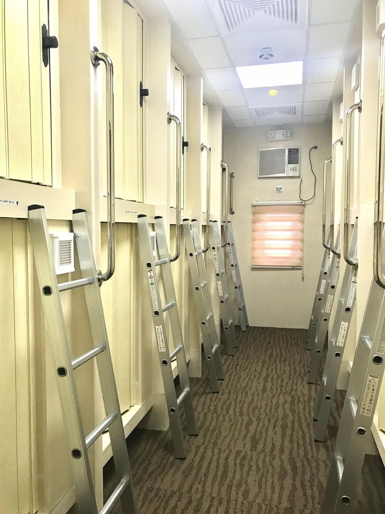 Subic Bay Hostel オロンガポ エクステリア 写真